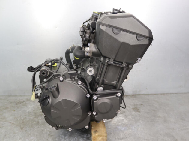 Двигатель Kawasaki Z750 2007-2013 ZR750JE