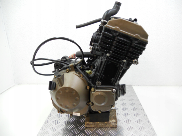 Двигатель Kawasaki Z750 2003-2006 ZR750JE