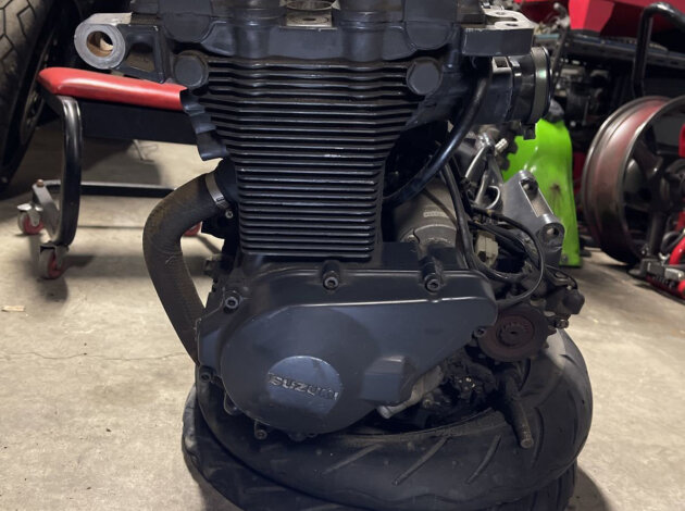 Двигатель Suzuki GSX-R400 1988-1989 K707