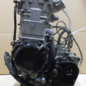 Контрактный двигатель Suzuki GSX-R600 Srad N714 вид сбоку, слева